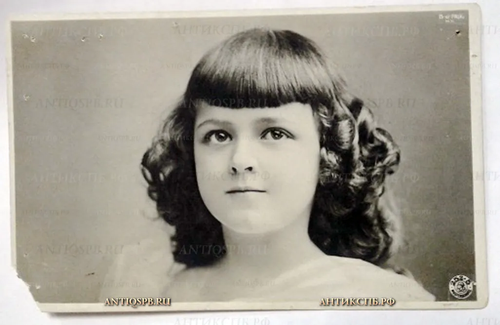 Открытка старинная "Портрет девочки". Нач. ХХ века. №500